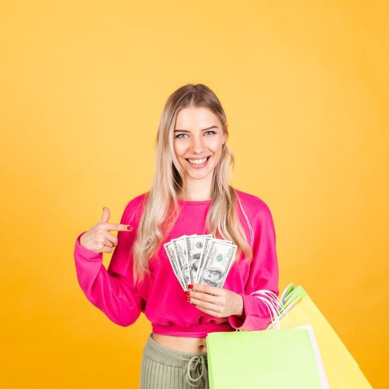 Best online income opportunities in Dubai including referral programs, hosting deals, premium domains, and digital marketing courses
